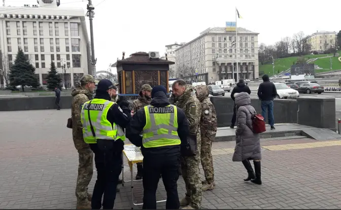 Поліція перевіряє осіб, які на Майдані Незалежності в Києві збирають гроші нібито на ЗСУ