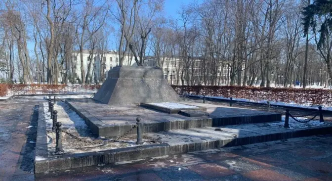 Міністерство культури підтримає перенесення могили Ватутіна, коли отримає необхідні документи