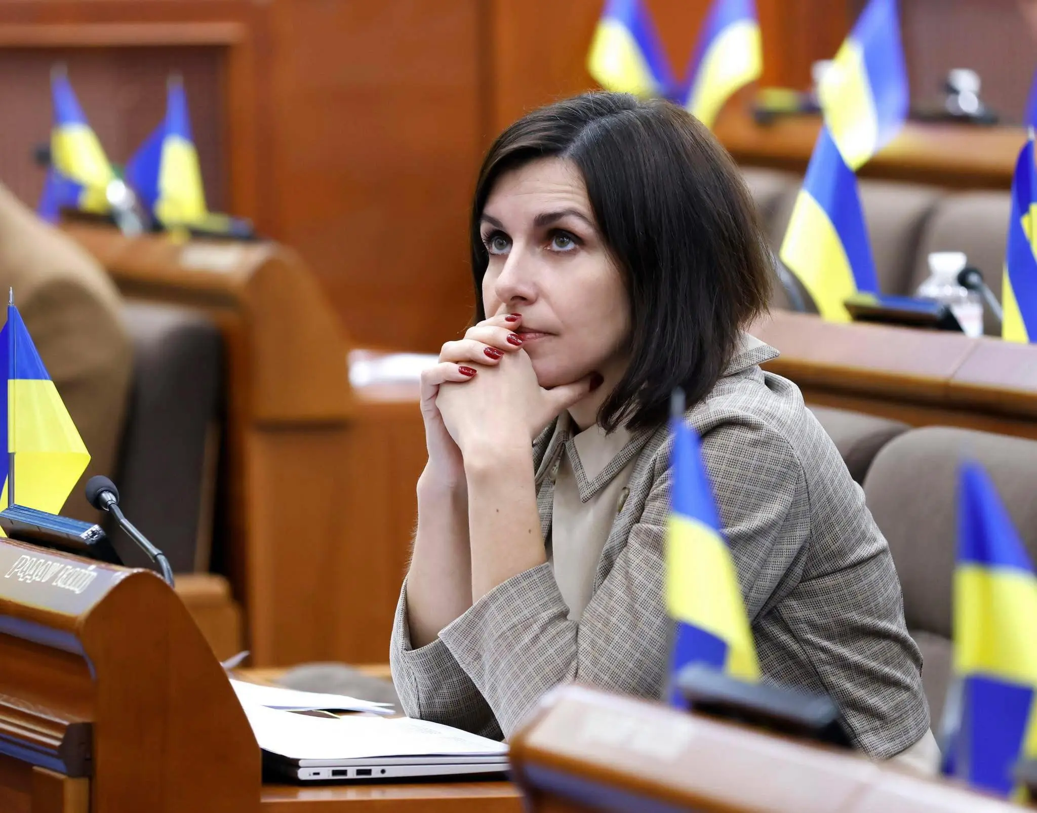 Скандал у Київраді: посадовця КМДА звинувачують у спробі повернути "туалетні" схеми приватизації землі