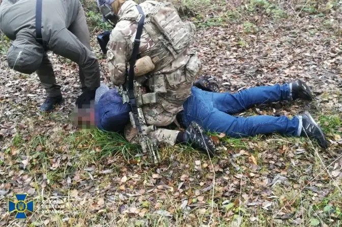 СБУ затримала групу, яка готувала замахи на військове керівництво України