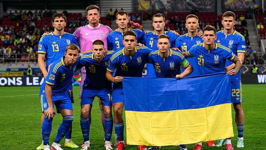 Гравці збірної України з футболу у матчі проти Угорщини у Лізі націй / фото: Getty Images/Vitalii Kliuiev
