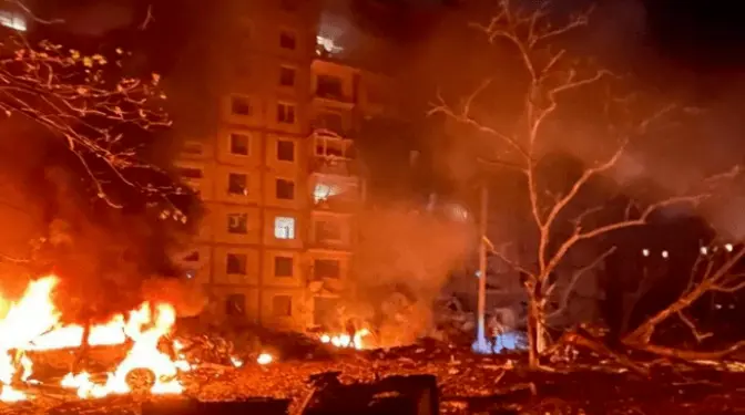 Росіяни вночі випустили 12 ракет по Запоріжжю, є загиблі та постраждалі. Оновлено