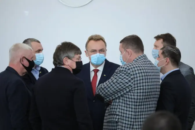 Львівська ОТГ офіційно запрацювала. Як пройшло передноворічне засідання депутатів