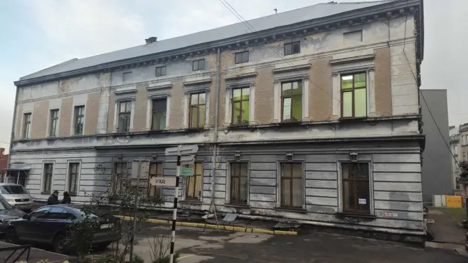 Львів’яни незадоволені переїздом однієї з поліклінік: що змінилось та які причини. Фоторепортаж