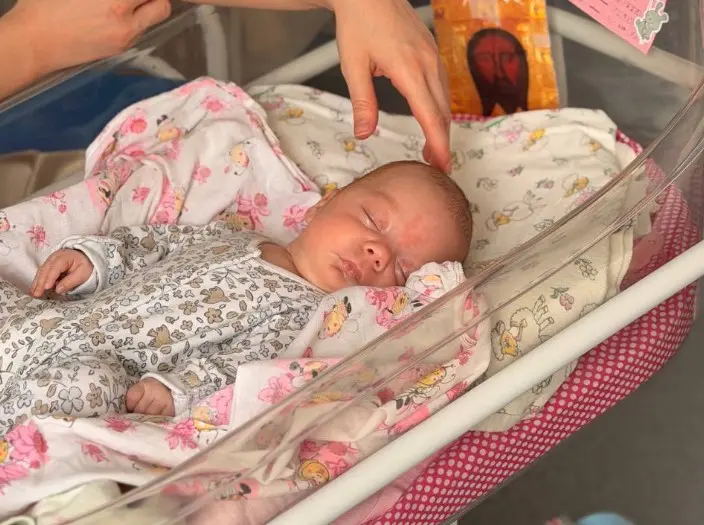 У Львові виходили дитину вагою 1,5 кг після критичних передчасних пологів