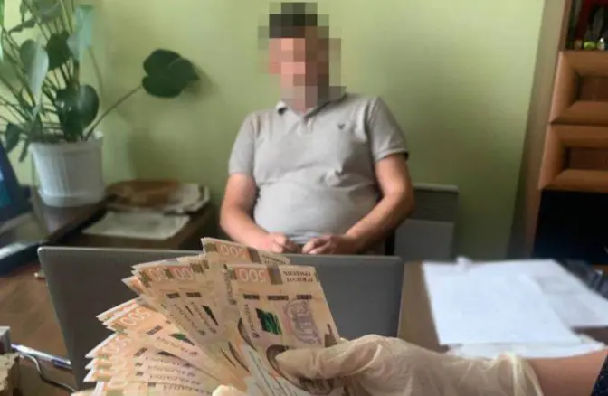Заступника одного з міських голів на Львівщині і директора КП затримали на хабарі