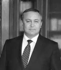 Олег Никулишин