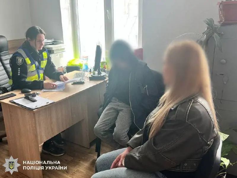 У Києві 12-річний школяр імітував знущання з кішки задля відео: поліція притягнула матір до відповідальності