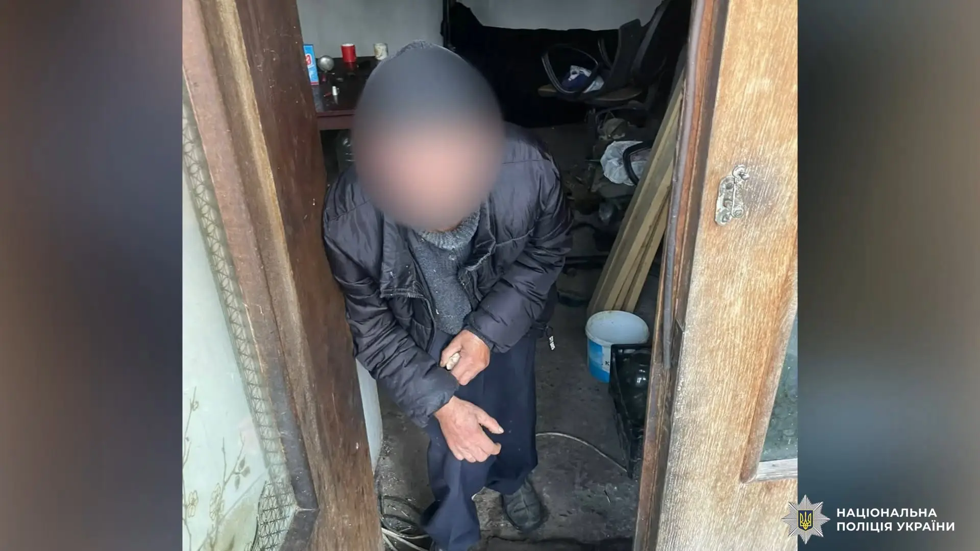 На Львівщині чоловіка понад 20 років тримали у трудовому рабстві 