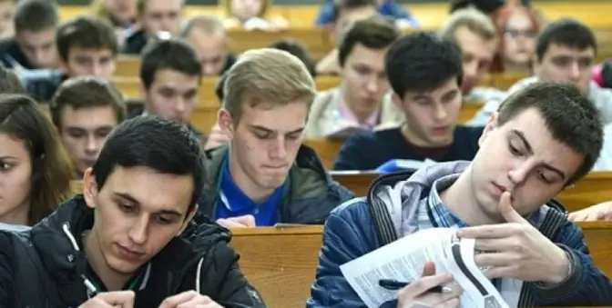 У МОН заявили, що право на освіту студентів 25 років не має бути звільненням від мобілізації