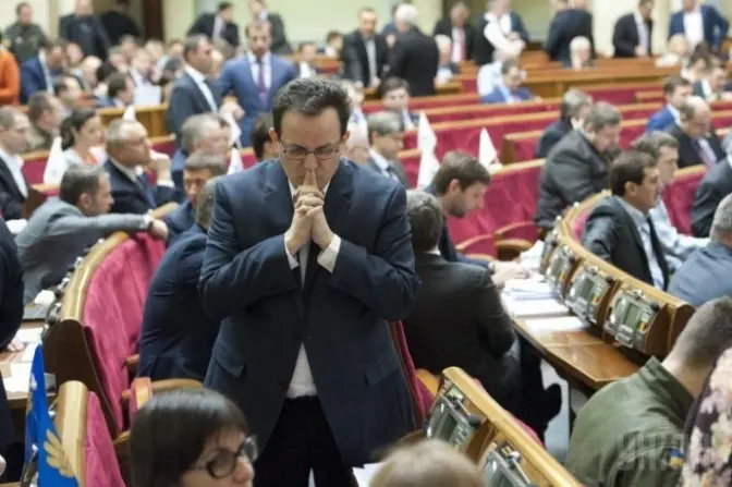 Підприємці, проповідник і депутати. У Садового розповіли, кого ведуть в парламент. Доповнено