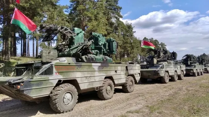 Білорусь посилено веде розвідку та розгортає додаткові підрозділи на кордоні з Україною, – Генштаб