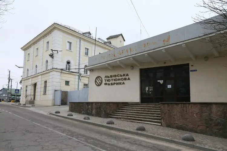 Винниківська тютюнова фабрика / фото з відкритих джерел