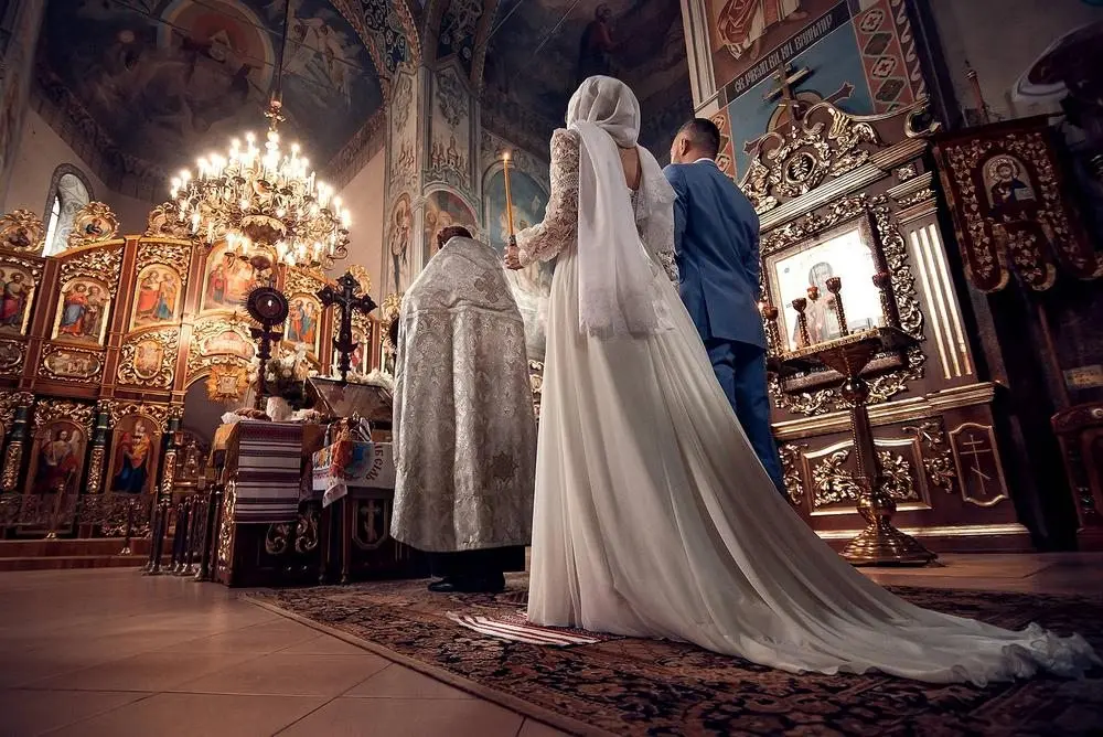 Священники можуть отримати право офіційно оформлювати шлюби / фото з соцмереж