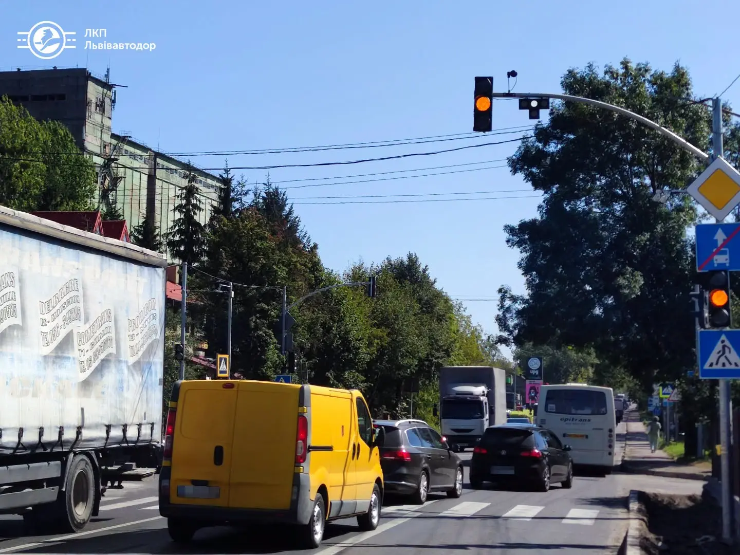 Нові світлофори з пріоритетом для громадського транспорту запрацюють ще на одному перехресті у Львові