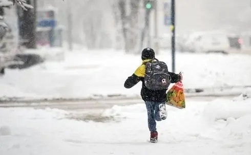 Чи збільшать шкільні канікули на Львівщині через відімкнення світла