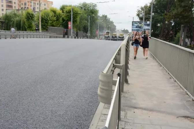 Міст на Городоцькій відкриють пізніше, ніж планували
