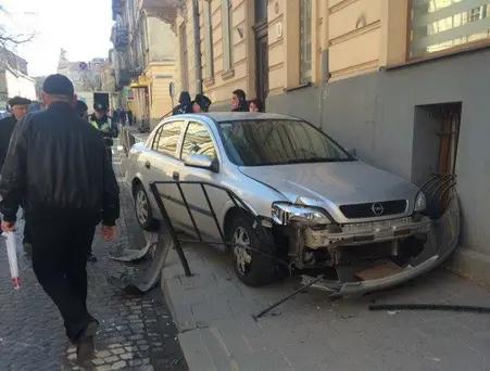 Ситуація на дорогах Львова: ДТП на Личаківській