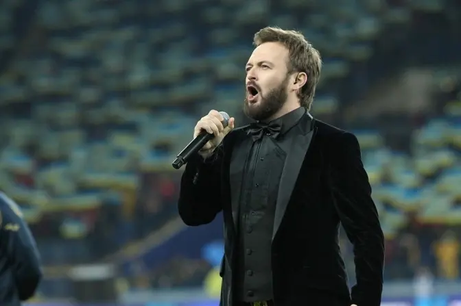 Перед матчем збірних України з Боснією та Герцеговиною DZIDZIO виконав гімн. Відео