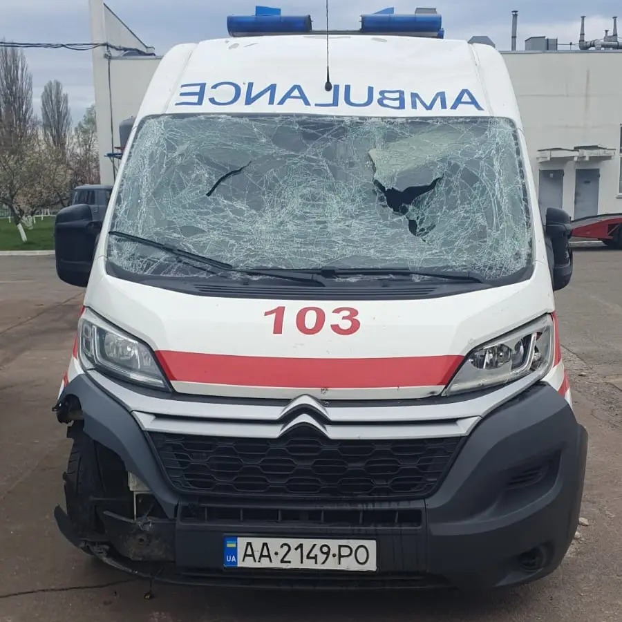 У Києві під час повторного удару поранено бригаду «швидкої»: медики потрапили під обстріл під час надання допомоги