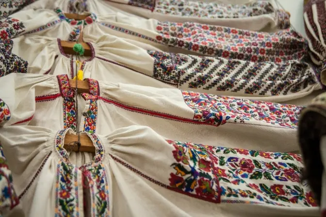 Зараз ознаки свята особливо важливі. Роксоляна Шимчук про великодню вишивку