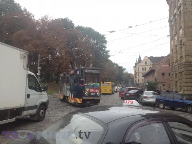 Рух у центрі Львова паралізовано через святкування Дня прапора. Фото