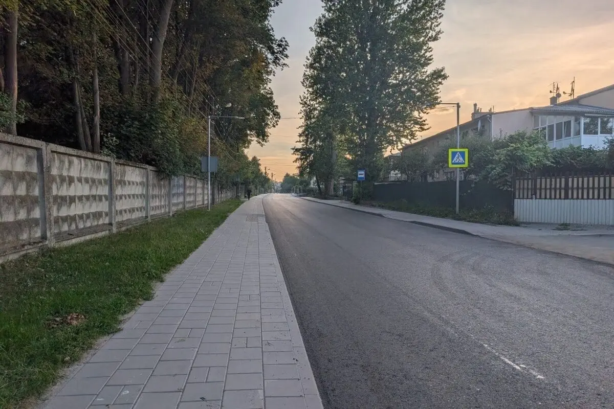 Коли нанесуть дорожню розмітку на Тракті Глинянському і що ще там робитимуть