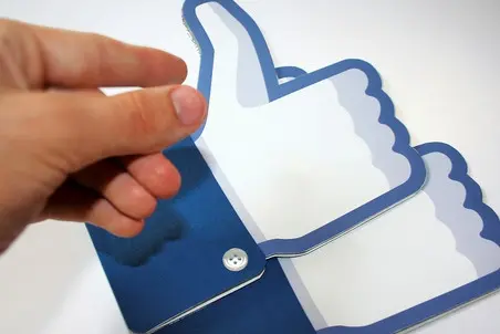 Facebook визначатиме, хто з ваших друзів знаходиться поруч