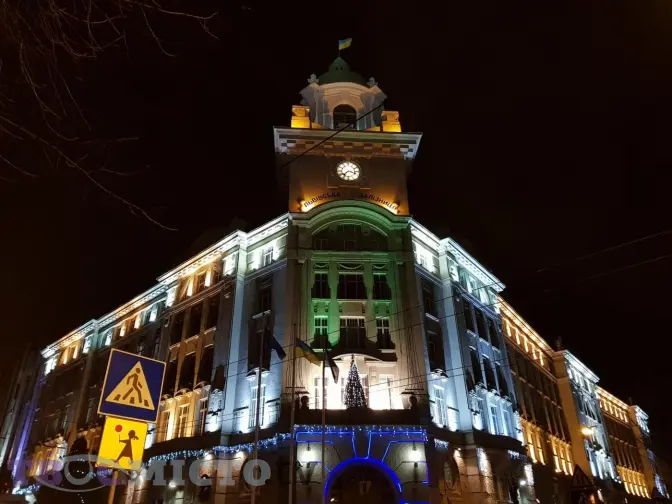 Нетуристичний Львів: будинок Лема, стара Браєрівка, вулиця без будинків та палац-лікарня