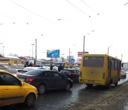 Ситуація на дорогах Львова: затор на Городоцькій