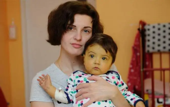 Львів’ян просять допомогти врятувати життя маленької Катрусі