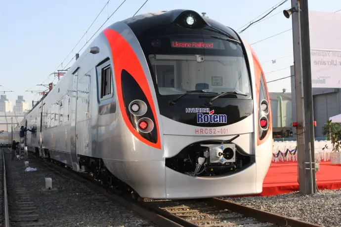 Швидкісні потяги Hyundai в Україні ламаються та порушують графік