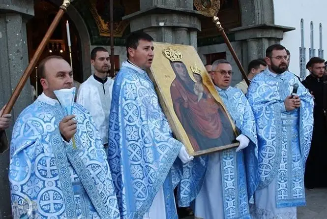 До Львова привезли чудотворну ікону Зарваницької Божої матері. Фото