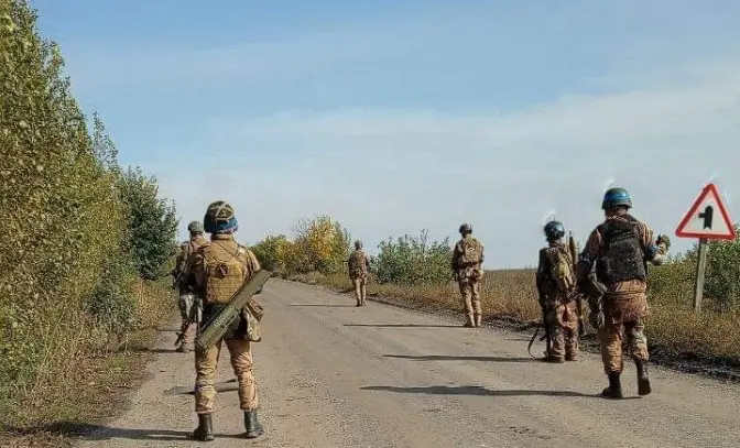 Поет-боєць про ціну життя і як люди себе обманюють та скільки ще триватиме спека. Підсумки доби