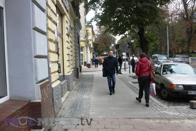 Частину вулиці Бандери облаштували за проектом «Вулиця для всіх». Фото