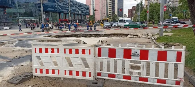 У КМДА відкидають підозри у розкраданні на ремонті водогонів біля ТРЦ «Оушен Плаза»