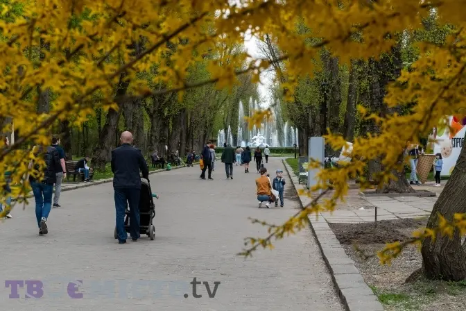 У Львові запрацювали фонтани. Фоторепортаж
