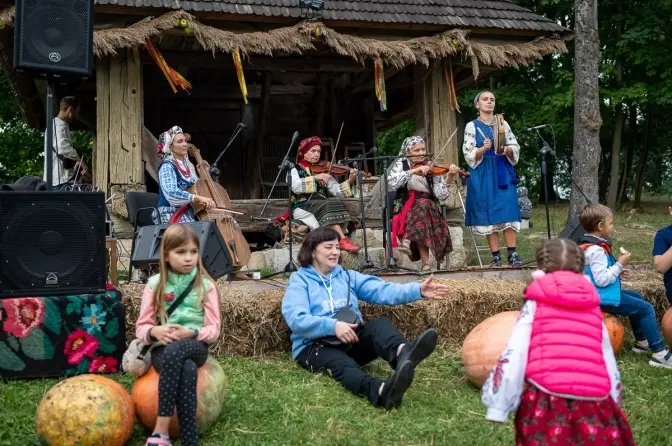 У Шевченківському гаю відбулося святкування Покрови. Фото
