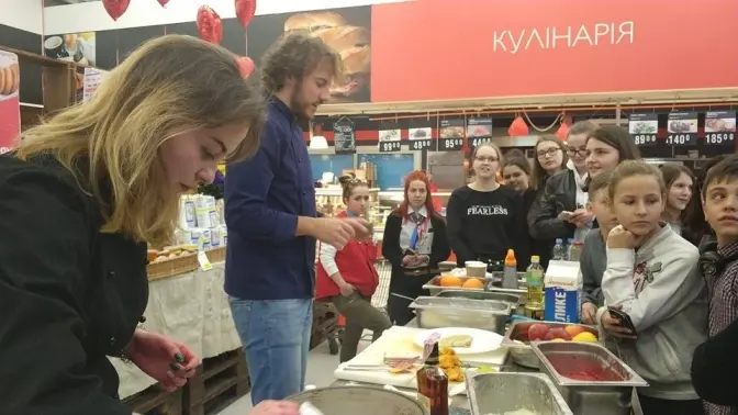 Менше хліба, більше трав. Якими будуть нові нормативи харчування у школах