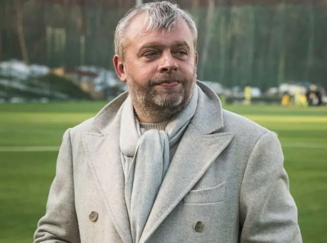 Ринки «Підзамче» та «Винниківський» переписали на юриста та дружину Козловського