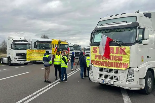 Понад 400 млн євро Україна втратила через блокаду кордону з Польщею