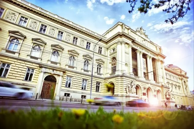 У Франковому університеті звичних лекцій з початку навчального року не буде