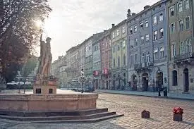 Сьогодні у центрі Львова роздаватимуть подарунки