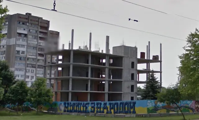 Сім років старту. Коли добудують прозорий офіс Львівського управління поліції