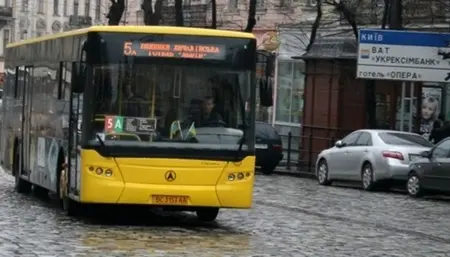 До Винник курсуватимуть автобуси великого класу
