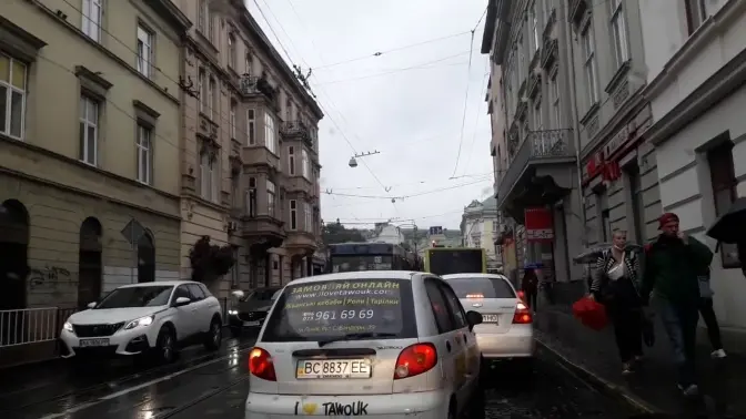 Що обіцяють Садовий і Синютка зробити для вирішення транспортної проблеми. Аналіз програм