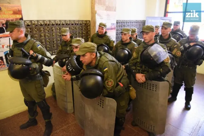 У Львові будівлю Ратуші охоронятимуть нацгвардійці