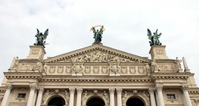 Чим дивуватимуть львівські театри у лютому. Афіші вистав