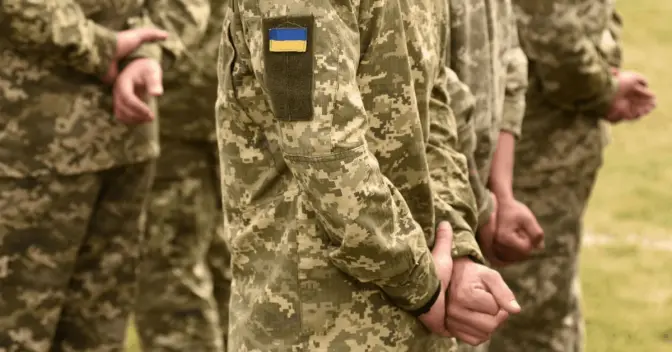 В Україні звільнили 31 засудженого військового, яких помилував Зеленський