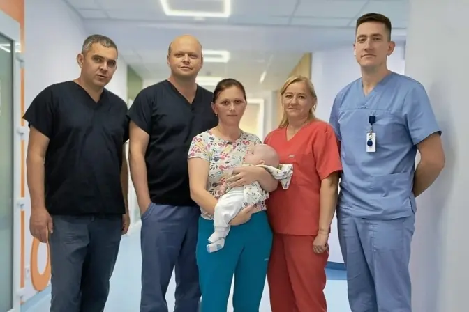 Інші медики казали перервати вагітність: львівські лікарі врятували дитину з водянкою мозку